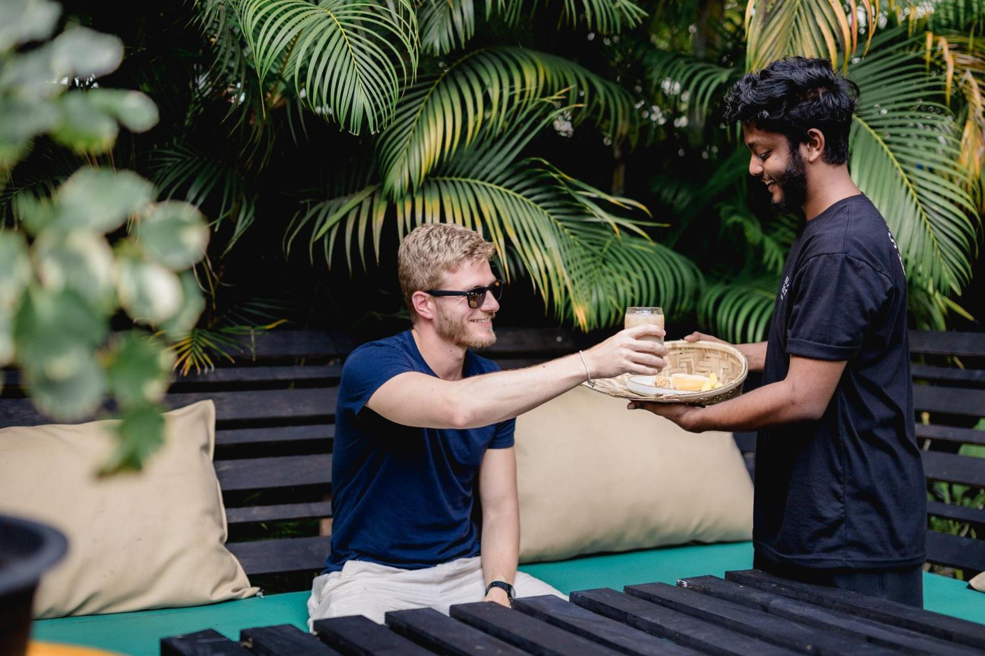 Sugar Hostel Weligama - Coliving & Coworking Buitenkant foto
