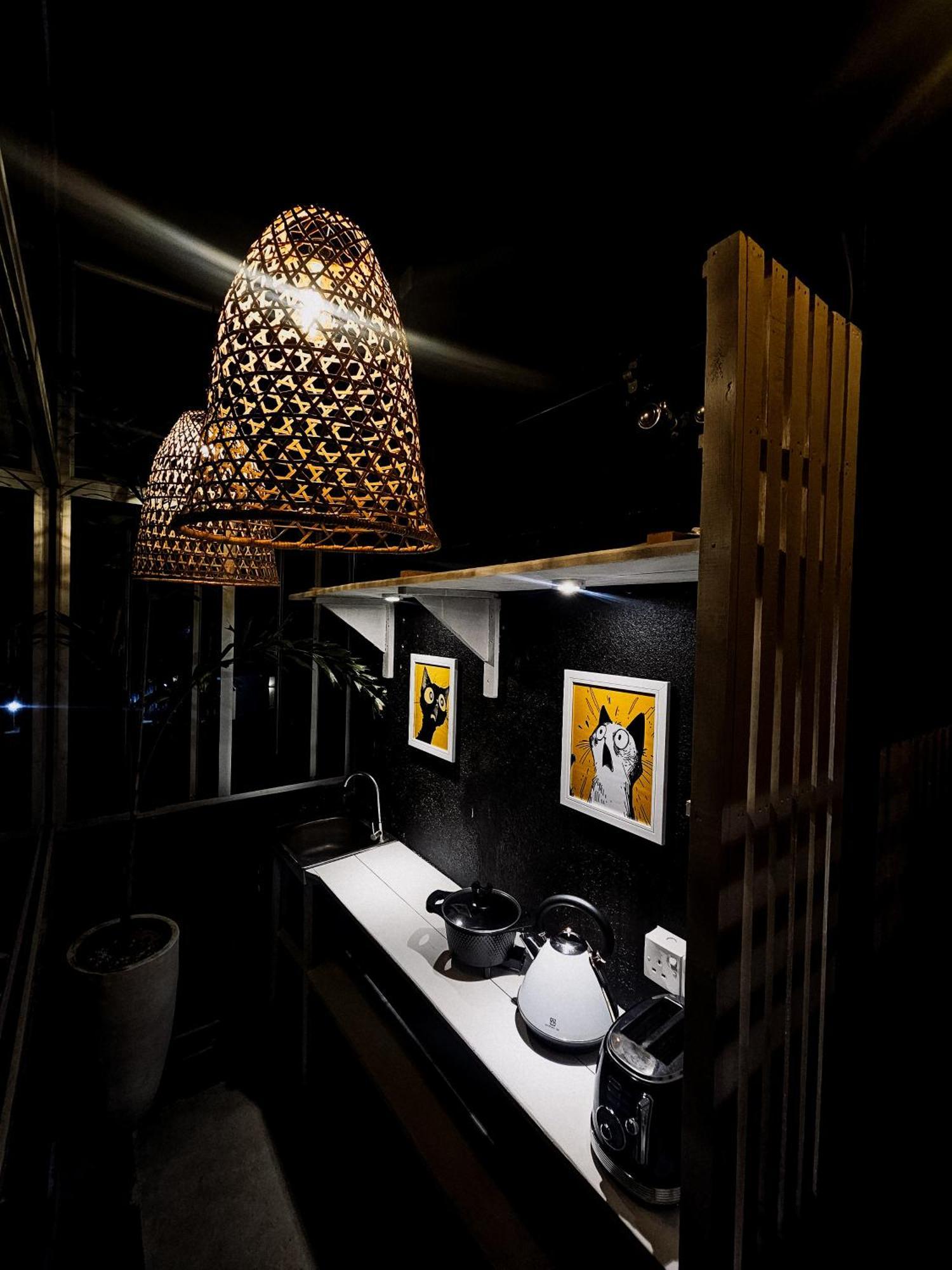 Sugar Hostel Weligama - Coliving & Coworking Buitenkant foto